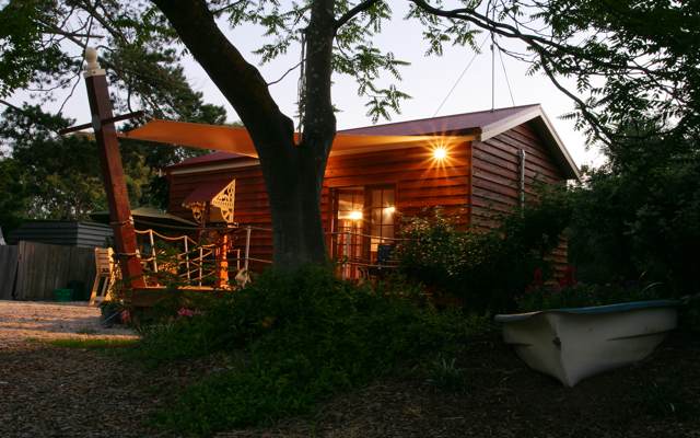 Admiral's Cottage - Nautically inspired spa cottage perfect for a couples retreat.